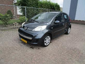 Auto incidentate Peugeot 107 Airco Radio/CD 5-Drs 2011/1