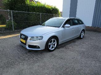 Unfallwagen Audi A4 2.0 TDI Navi Schadevrij 6-Bak 2012/3