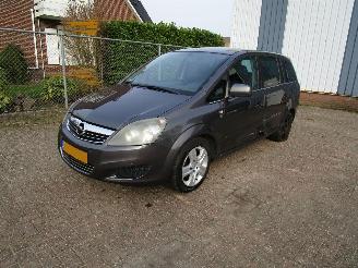 krockskadad bil auto Opel Zafira 2.2 Automaat Navi 7-Pers 2010/7