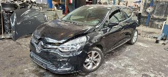 Autoverwertung Renault Clio 0.9 TCE Limeted 2017/12