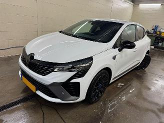 Voiture accidenté Renault Clio 1.0 TCe  esprit Alpine GPF 90 BJ 2024/3