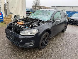 krockskadad bil auto Volkswagen Golf 1.4 TSI ACT Highline 2013/3