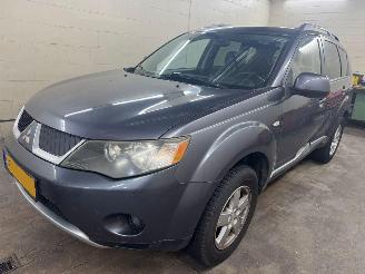 Coche accidentado Mitsubishi Outlander 2.4 Inspire 2WD LPG 2009/5
