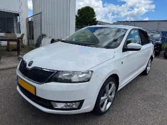 uszkodzony samochody osobowe Skoda Rapid Spaceback 1.2 TSI Greentech Elegance Businessline Pro 2014/1