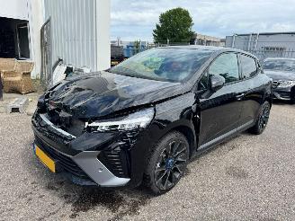 krockskadad bil auto Renault Clio 1.6 E-Tech Full Hybrid 145 esprit Alpine 2026/1