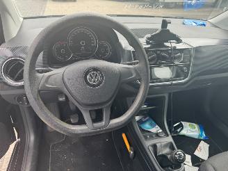 Volkswagen Up! 1.0 BMT move up! picture 13