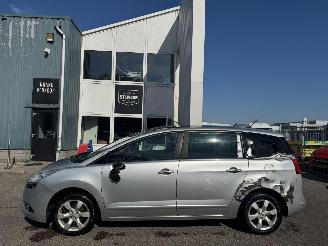 Voiture accidenté Peugeot Park Avenue 1.6 VTI Blue Lease 7p 2011/11