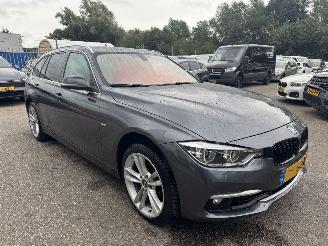 Vaurioauto  passenger cars BMW 3-serie 318i Luxury Edition 2018/9