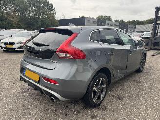 Volvo V-40 2.0 D2 Inscription picture 5