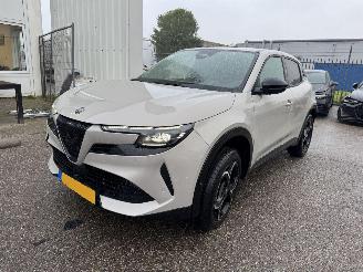 skadebil auto Alfa Romeo Junior 1.2 Turbo Hybrid Ibrida Ti AUTOMAAT 2026/3