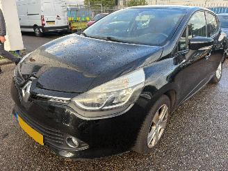 Schadeauto Renault Clio 0.9 TCe Expression 2014/3