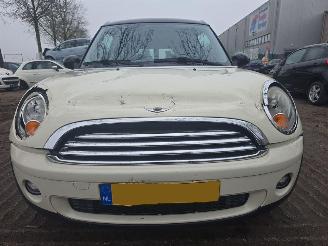 uszkodzony samochody osobowe Mini Cooper CLUBMAN 2010/1