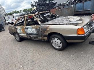 Audi 100 100 (C3), Sedan, 1982 / 1991 2.2 CS,CD picture 2