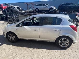 Vrakbiler auto Opel Corsa Corsa D, Hatchback, 2006 / 2014 1.3 CDTi 16V ecoFLEX 2011/12
