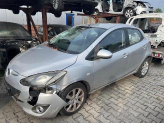 Uttjänta bilar auto Mazda 2 2 (DE), Hatchback, 2007 / 2015 1.5 16V MZR 2011/2