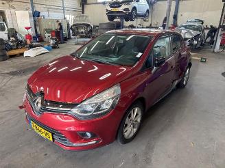 Vrakbiler auto Renault Clio Clio IV (5R), Hatchback 5-drs, 2012 / 2021 0.9 Energy TCE 90 12V 2017/11