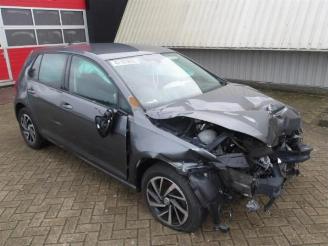 Auto da rottamare Volkswagen Golf Golf VII (AUA), Hatchback, 2012 / 2021 1.0 TSI 12V BlueMotion 2019