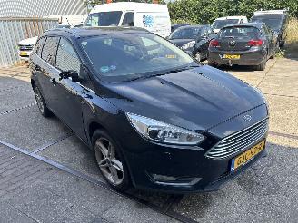 Voiture accidenté Ford Focus 1.5 TITANIUM 2018/1
