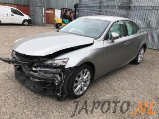 Coche siniestrado Lexus IS  2014/7