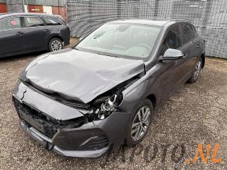 Autoverwertung Hyundai I-30 i30 Fastback (PDEBA/PEDBC), Liftback, 2017 1.0 T-GDI 12V 2019