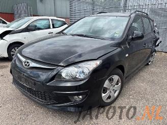 Vrakbiler auto Hyundai I-30 i30 Crosswagon (WWH), Combi, 2007 / 2012 1.4 CVVT 16V 2012/6