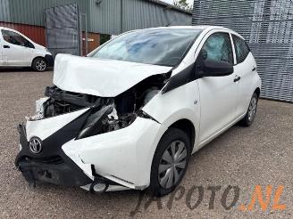 Coche siniestrado Toyota Aygo Aygo (B40), Hatchback, 2014 1.0 12V VVT-i 2017/8