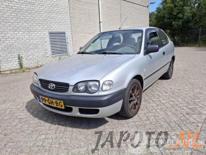 Toyota Corolla Corolla (EB/WZ/CD), Hatchback, 2000 / 2002 1.6 16V VVT-i