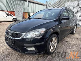 Uttjänta bilar auto Kia Cee d Cee'd Sporty Wagon (EDF), Combi, 2007 / 2012 1.4 16V 2011/1