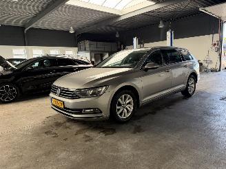 Vaurioauto  passenger cars Volkswagen Passat 1.6 TDI Highline 2017/5