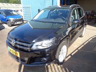 krockskadad bil auto Volkswagen Tiguan (5N1/2) SUV 1.4 TSI 16V (CAVD) 2012/10