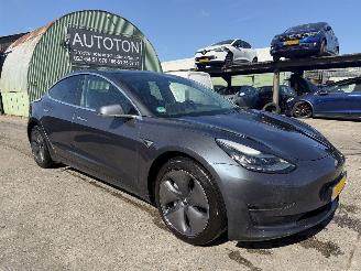 krockskadad bil auto Tesla Model 3 75 kWh Long Range AWD 258KW Clima Navi Pano 360 Camera NAP 2019/11
