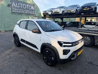  Dacia Spring 26.8 kWh Extreme 48KW Clima Navi Camera Led NAP 2025/9