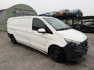 damaged commercial vehicles Mercedes Vito 114CDI 100KW Autom. Extra Lang Navi Clima Schuifdeur NAP 2021/9