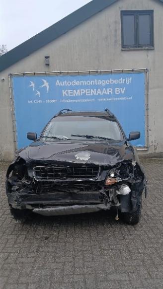 Salvage car Volvo Xc-90 XC90 I SUV 2.5 T 20V (B5254T2) [154kW]  (10-2002/10-2012) 2004