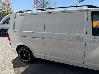 Volkswagen Transporter  picture 18