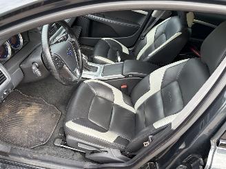 Volvo V-70 gereserveerd picture 12