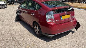  Toyota Prius  2004/10