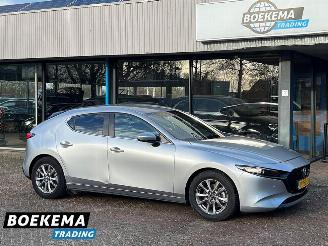 Unfallwagen Mazda 3 2.0 e-SkyActiv-X M 186PK Navi Camera Clima Cruise SHZ 2022/4