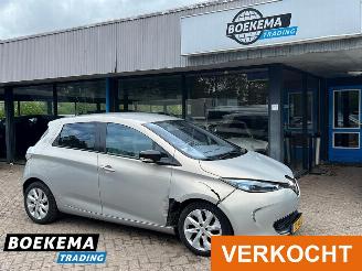 krockskadad bil auto Renault Zoé Q210 Zen Quickcharge KOOPACCU 22 kWh 2014/5