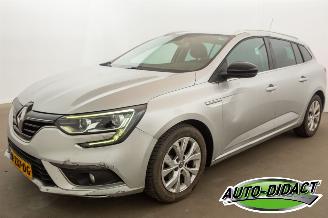 Damaged car Renault Mégane 1.3 TCe Automaat Navi Clima Bose 2020/7