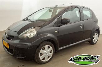 Schadeauto Toyota Aygo 1.0-12V Comfort Navigator 2011/1