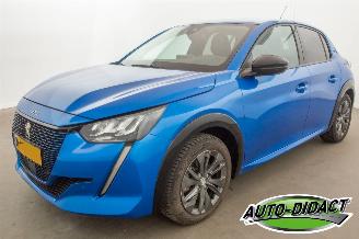 Schadeauto Peugeot e-208 EV Allure 50 kWh 81.865 KM 2022/4