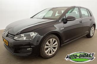 Schadeauto Volkswagen Golf 1.0 TSI Navi Clima Comfortline 2017/4