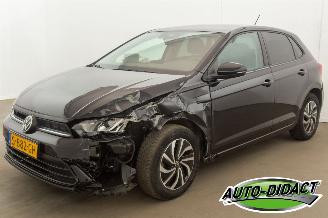 skadebil auto Volkswagen Polo 1.0 TSI DSG Automaat Digi Dash Navi Carplay Life 2023/1