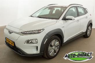 skadebil auto Hyundai Kona 64 kWh SOH 100% EV Comfort Camera Clima 2020/5