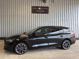 Ford Focus Turnier ST-Line Autom / LED picture 1