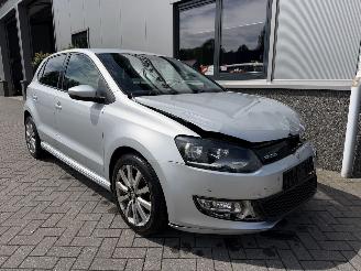 Schadeauto Volkswagen Polo 1.4 TDI BlueMotion 2015/4