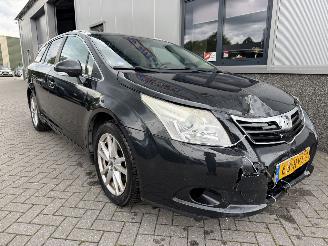 Coche accidentado Toyota Avensis 1.6 VVTi Business Wagon 2011/8
