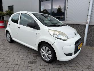 damaged passenger cars Citroën C1 1.0-12V Seduction 2012/2