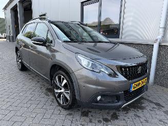 Unfallwagen Peugeot 2008 1.2 PureTech GT-Line Automaat. 2019/9